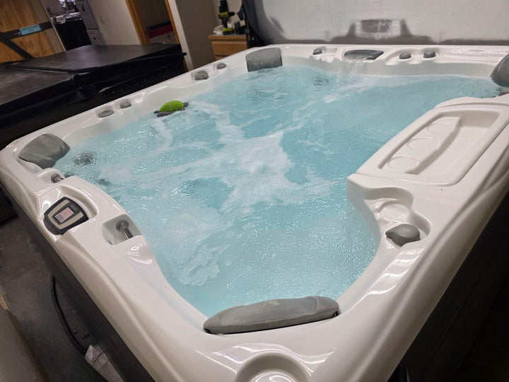 Used 2020-21 Sundance Optima White Shell Grey Siding